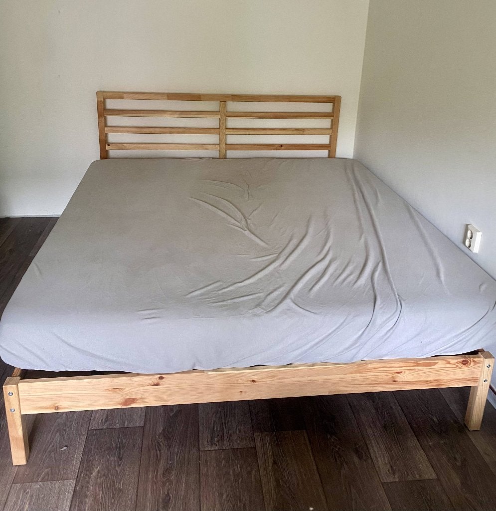 IKEA TARVA Bedframe, grenen, 160x200 cm, Ophalen, Tweepersoons, Zo goed als nieuw, Bedbodem