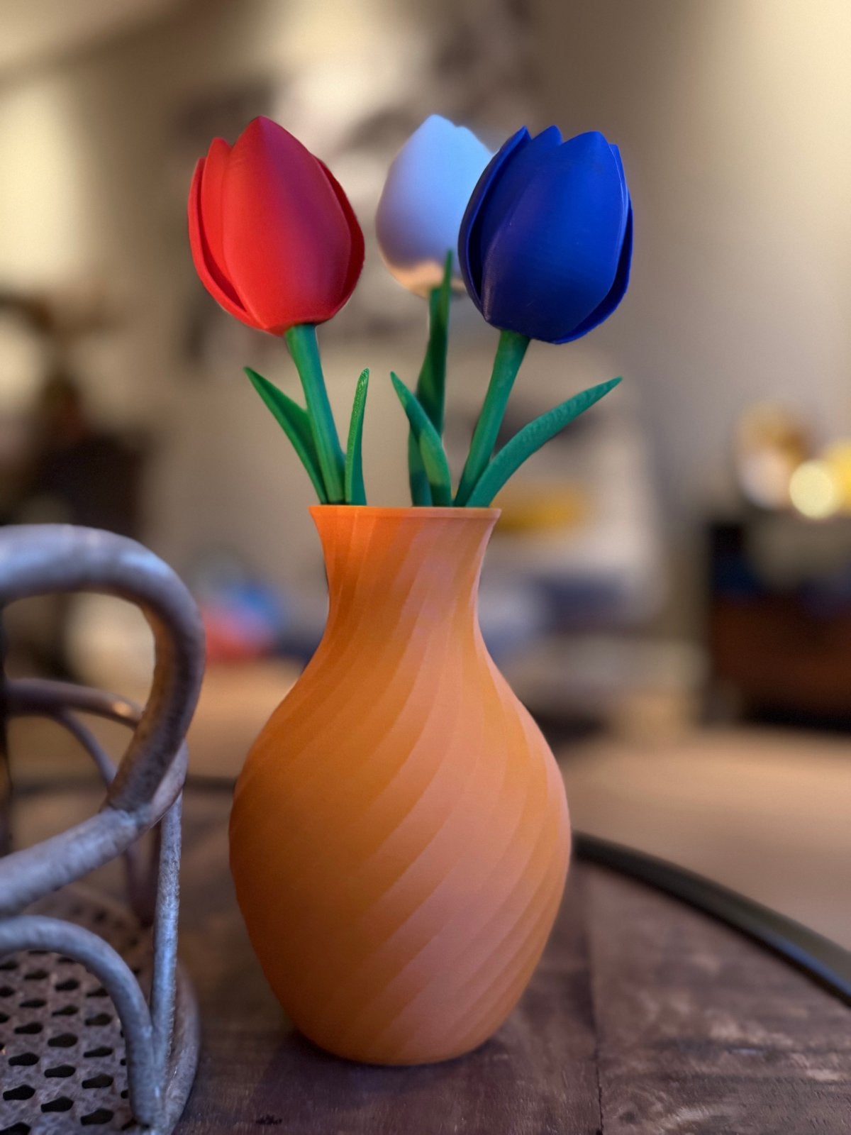 Oranje vaasjes met rood wit blauwe tulpen - WK decoratie, Kunststof, Nieuw, Oranje, Ophalen of Verzenden