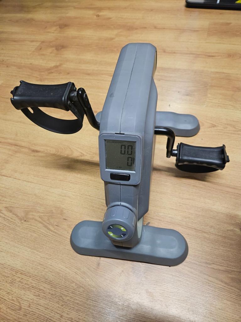 Crosstrainer / Hometrainer - Zo goed als nieuw, Kunststof, Ophalen of Verzenden, Zo goed als nieuw, Hometrainer