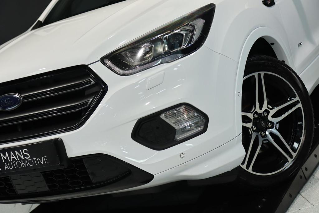Ford Kuga 1.5 EcoBoost ST Line / PANODAK / KEYLESS / CAMERA, Automaat, Zwart, 4 cilinders, 1850 kg