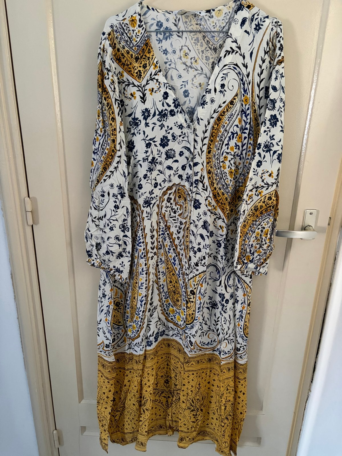 Zara maxi jurk met paisley print - Maat S, Geel, Ophalen of Verzenden, Zo goed als nieuw, Maat 36 (S)