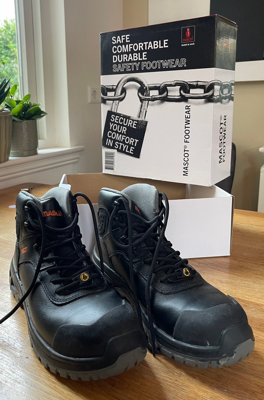Mascot Veiligheidsschoenen. mt 40 Valt groter. 2x gedragen, Ophalen of Verzenden, Nieuw, Heren, Schoenen