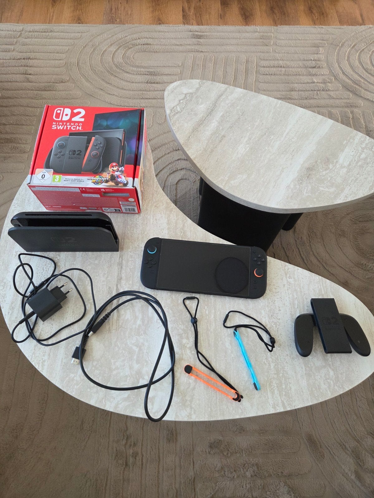 Nintendo Switch 2 Compleet met Doos en Screenprotector, Spelcomputers en Games, Spelcomputers | Nintendo Switch, Ophalen of Verzenden
