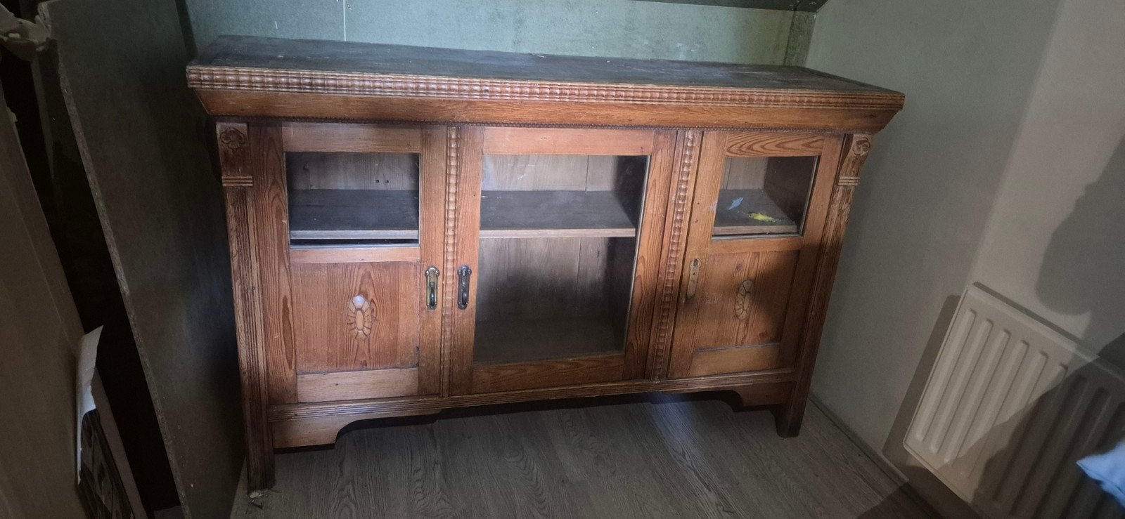 Houten boerenkast met glazen deurtjes, Antiek en Kunst, Antiek | Meubels | Kasten, Ophalen