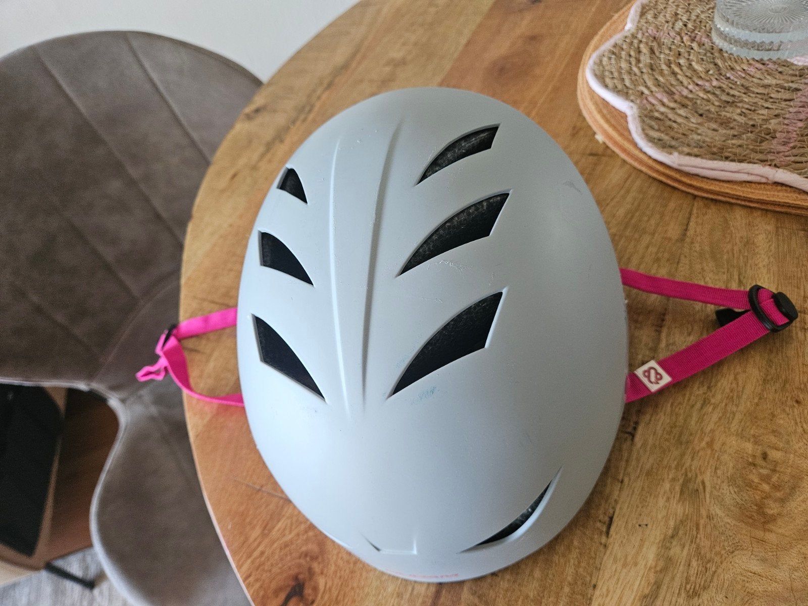 Helmet voor skeeler, Sport en Fitness, Verstelbaar, Kinderen, Zo goed als nieuw, Bescherming