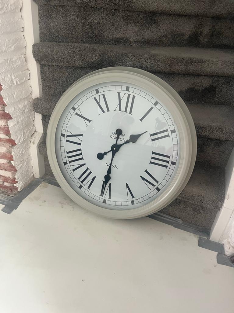 Grote Wandklok 60 cm - Union Station Design, Ophalen, Zo goed als nieuw, Analoog, Wandklok