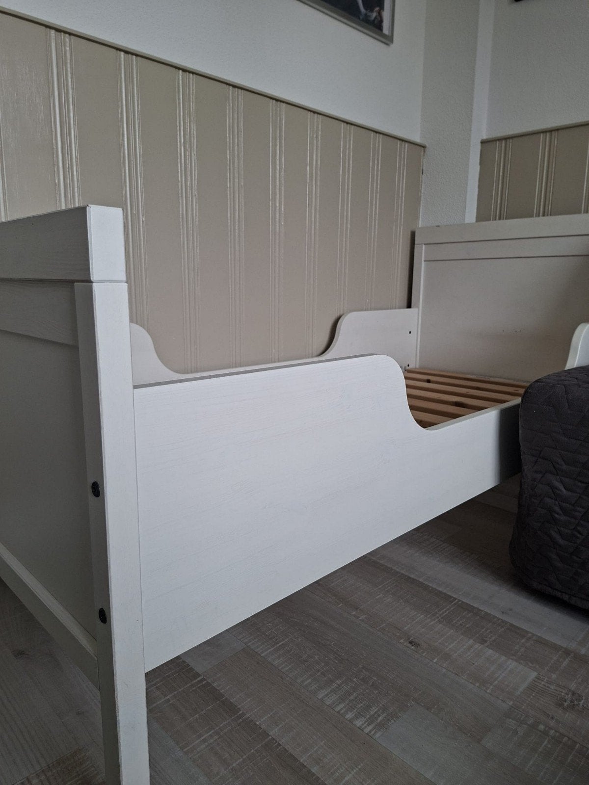 Wit eenpersoonsbed met lattenbodem, Huis en Inrichting, Slaapkamer | Bedden, Ophalen, Gebruikt, Wit, 190 cm of minder