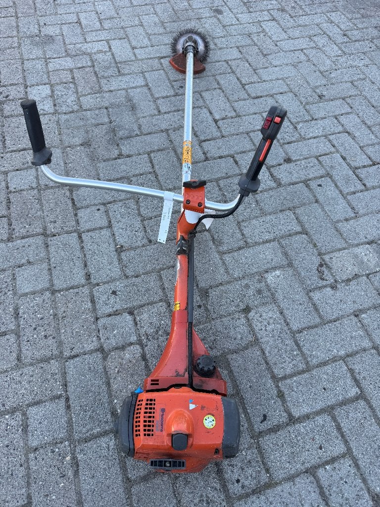 Husqvarna 345 r met onkruidborstel, Ophalen of Verzenden, Zo goed als nieuw, 10 tot 30 cm, Benzine