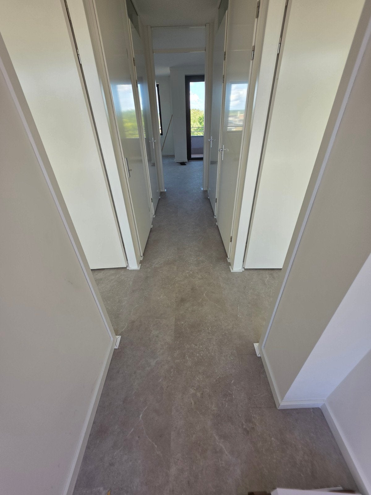 Laminaat Vloer Leggen | Vanaf €4,- p/m² | Heel NL |, Garantie, Laminaat of Parket