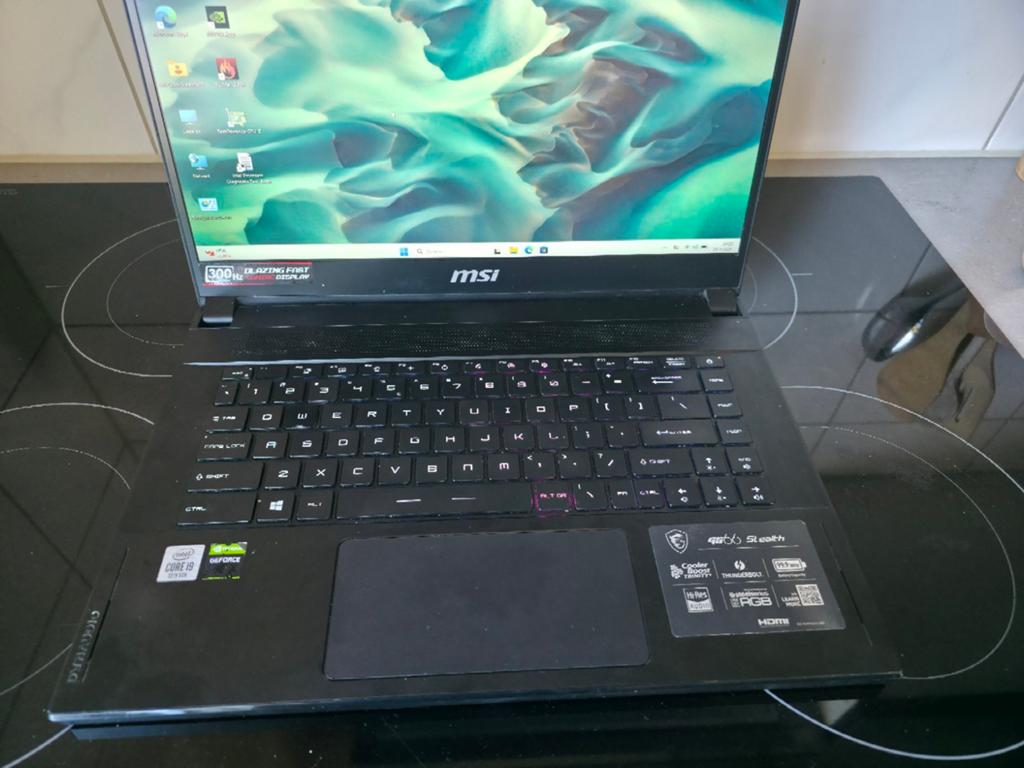 Te Koop Een beest Van Een Gaming Laptop, Computers en Software, Windows Laptops, Core i9 10980HK, Ophalen of Verzenden, Zo goed als nieuw
