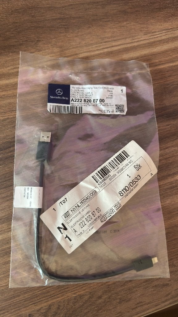 Mercedes-Benz Lightning Kabel | A222 820 87 00 | Nieuw, Ophalen, Nieuw, Mercedes-Benz