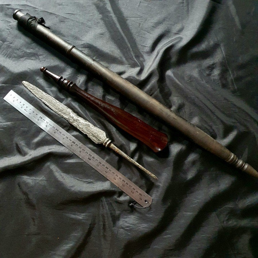 Antieke Tombak Spear Biring Lanang Pamor Slewah TNI15, Antiek en Kunst, Verzenden, Overige materialen, Indonesië, Meerkleurig