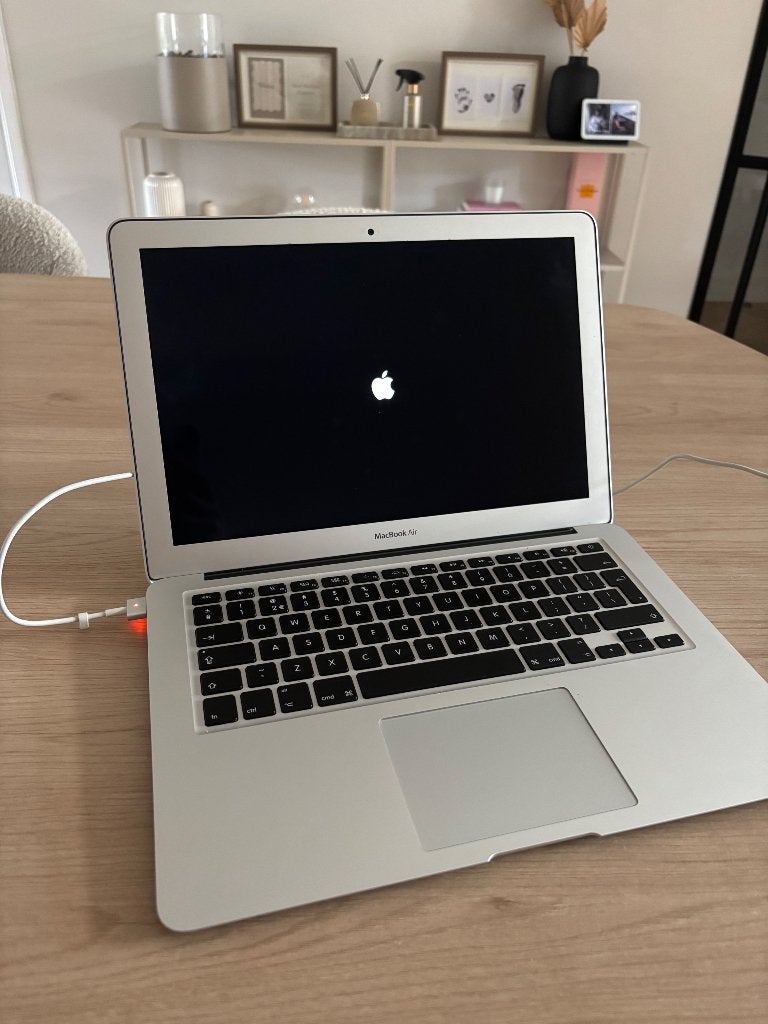 MacBook Air 13” (2017), Computers en Software, Ophalen, 256 GB, Qwerty, 8 GB