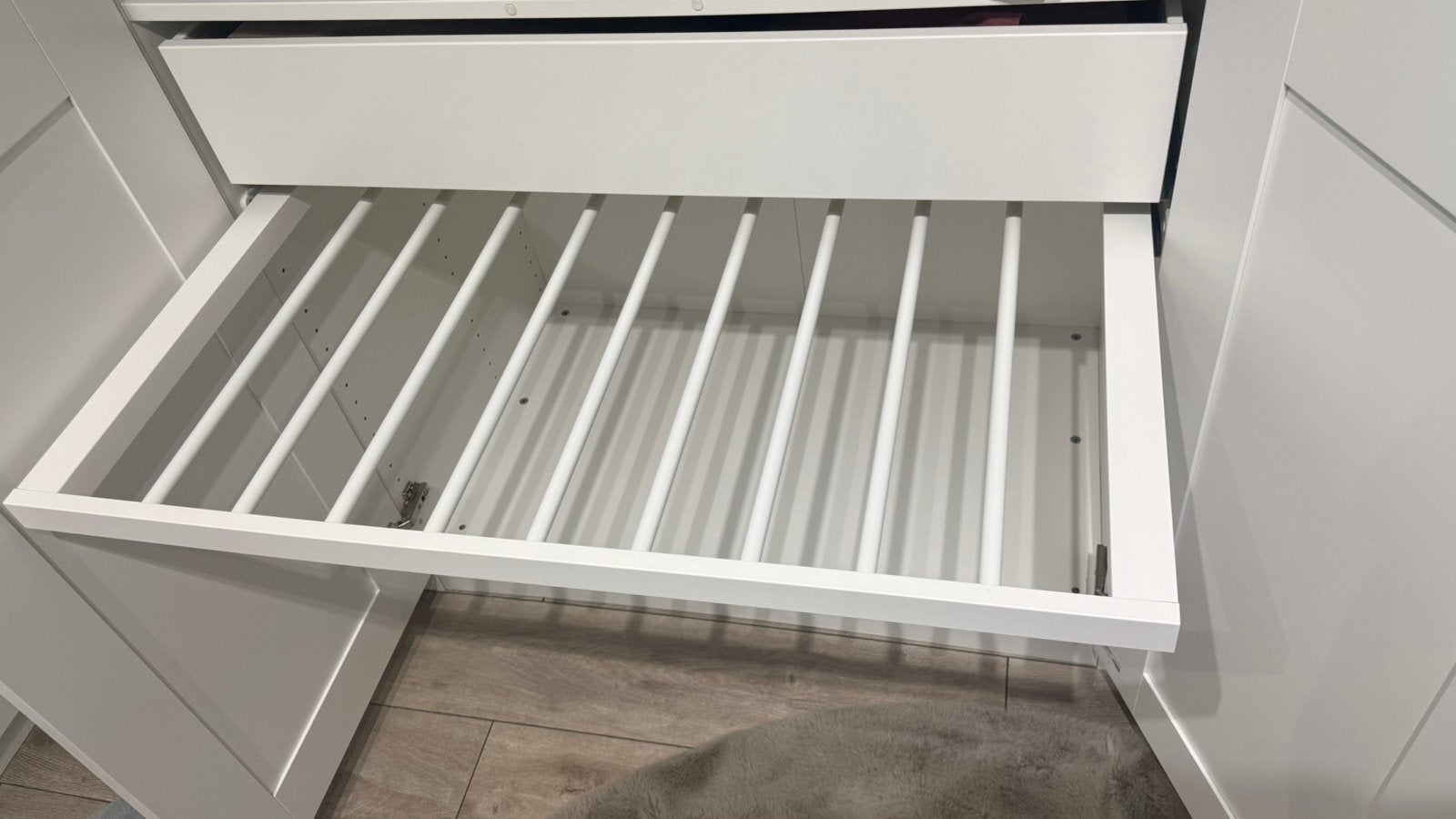 Broekhanger wit Komplement ikea, Ophalen, Zo goed als nieuw
