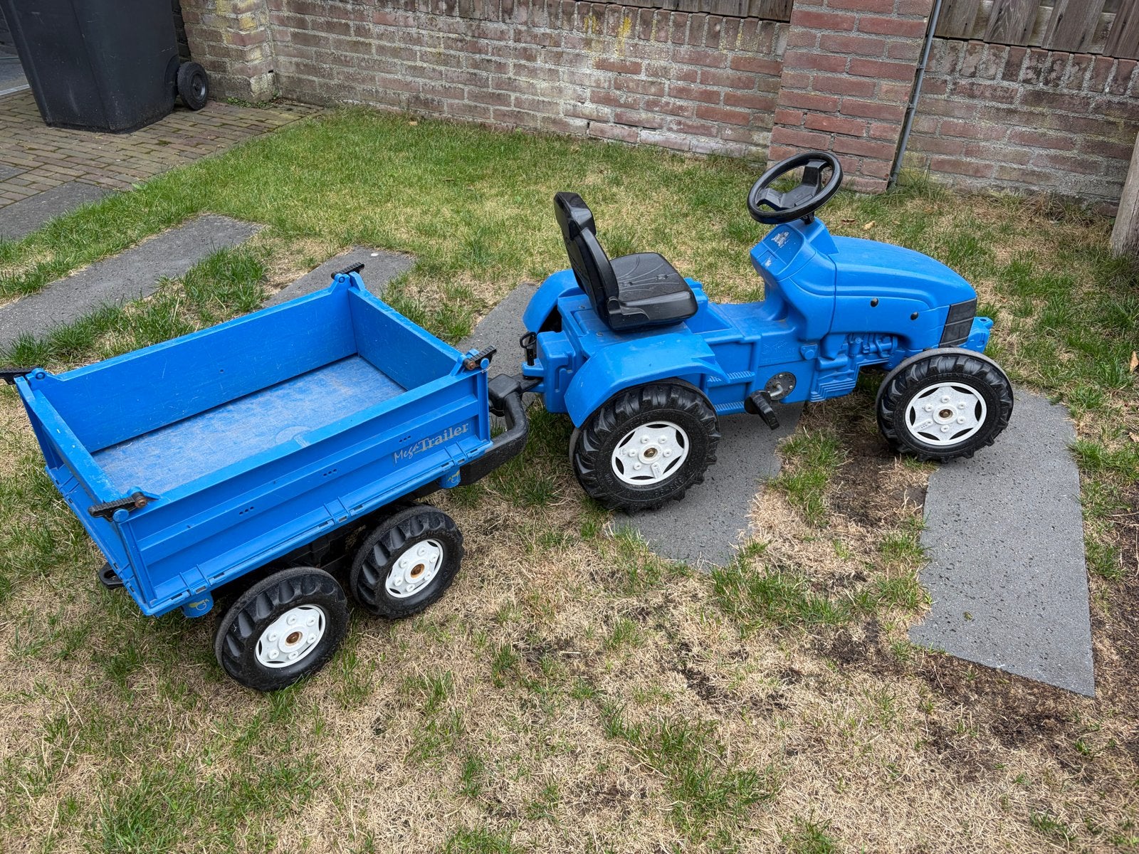 Blauwe traptractor met aanhanger, Ophalen, Gebruikt, Trapvoertuig