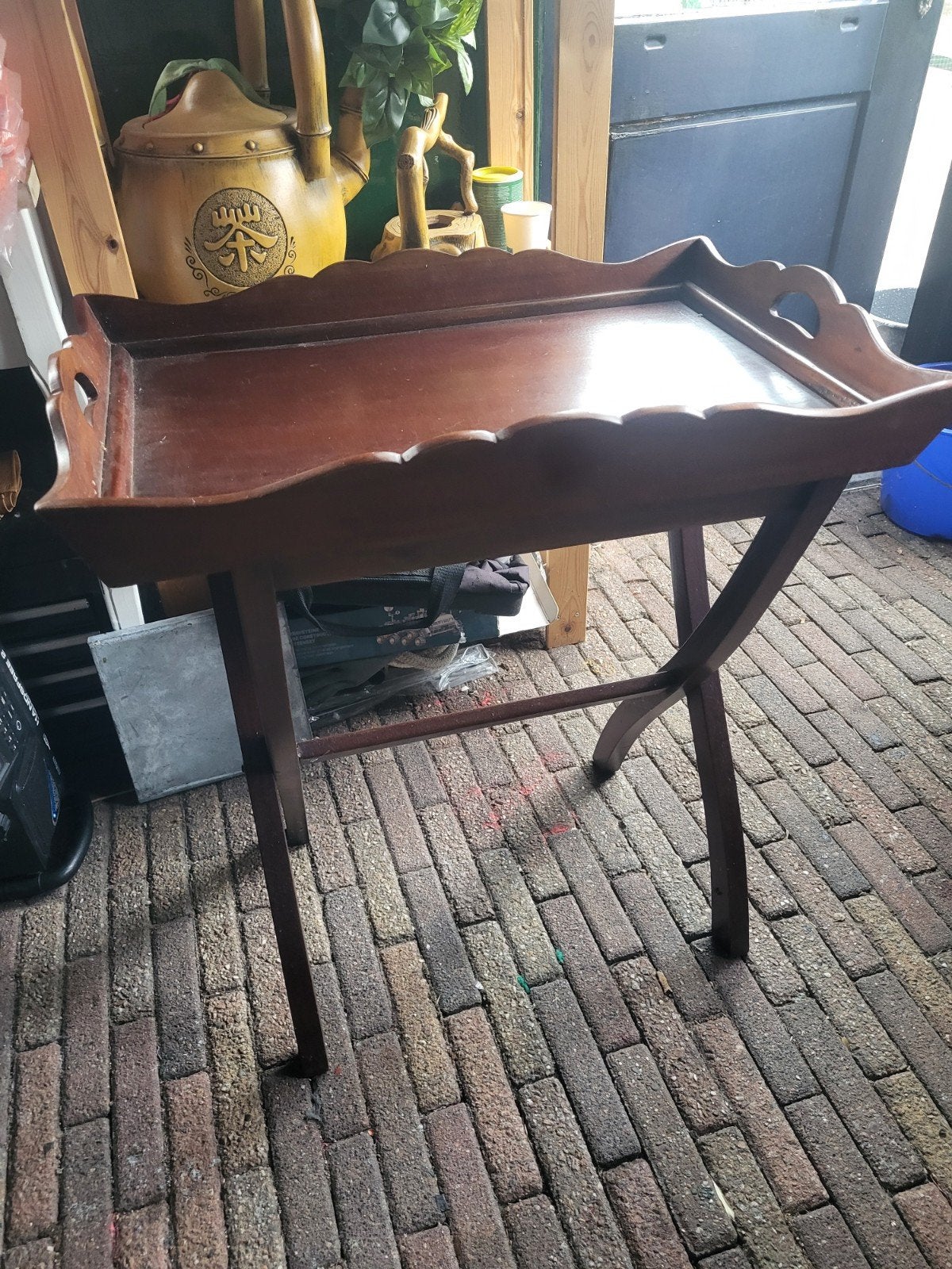 Houten dienblad op standaard - Butlertray, Huis en Inrichting, Ophalen, Gebruikt, Afneembaar, Hout