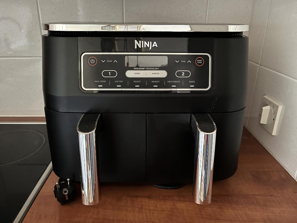 Ninja Foodi Dual Zone digitale airfryer 2 laden 3 x gebruikt, Witgoed en Apparatuur, Airfryers, Zo goed als nieuw, Airfryer, 1500 gram of meer