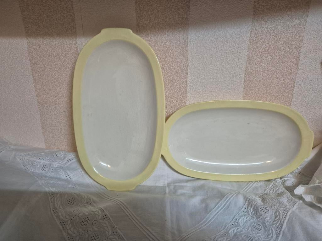 2 vleeswarenschaaltjes pastelgeel van Regout, Ophalen of Verzenden