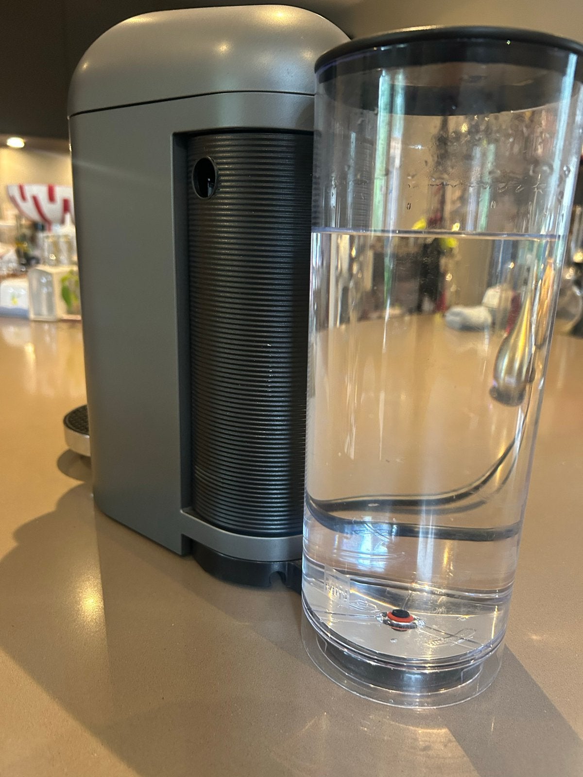 Nespresso Krups Vertuo Next koffiemachine, Ophalen, Koffiemachine, Zo goed als nieuw, 2 tot 4 kopjes