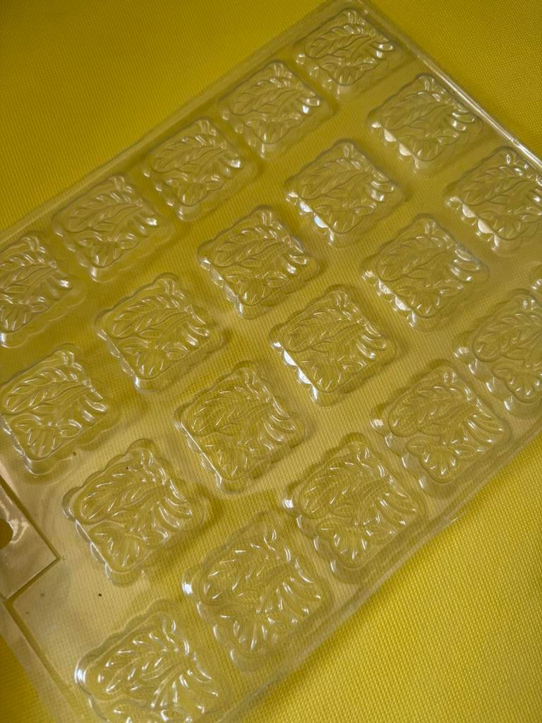 Mold mall bakvorm bonbons chocola voor taart of cupcakes, Hobby en Vrije tijd, Taarten en Cupcakes maken, Ophalen of Verzenden