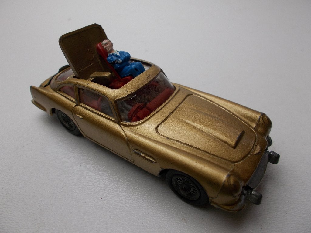 1965 Corgi Toys 261 JAMES BOND ASTON MARTIN DB5 (GOLD) -C-, Hobby en Vrije tijd, Ophalen of Verzenden, Zo goed als nieuw, Auto