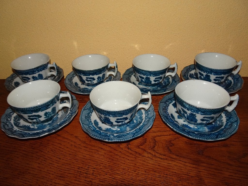 7 Old Blue Willow espresso kop en schotels, Huis en Inrichting, Keuken | Servies, Zo goed als nieuw, Kop(pen) en/of Schotel(s)