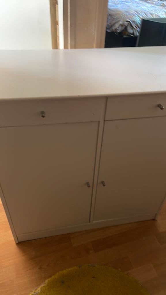 Gratis Mooie commode wit, 50 tot 70 cm, Ophalen of Verzenden, 90 tot 105 cm, 100 cm of meer
