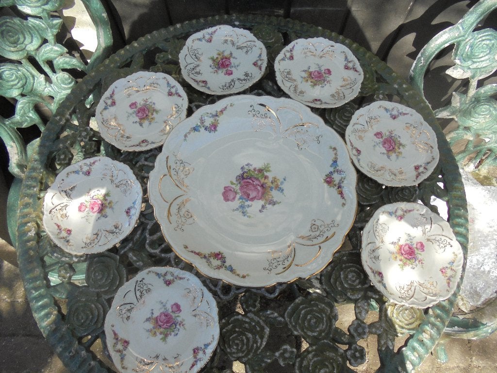 Gebakstel Bavaria met bloemboeket / roze roos en gouddecor, Ophalen of Verzenden