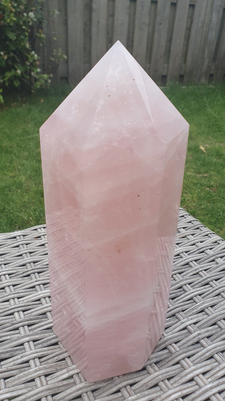 Grote Rozenkwarts Obelisk - Prachtig! 2.98KG!, Ophalen of Verzenden, Zo goed als nieuw