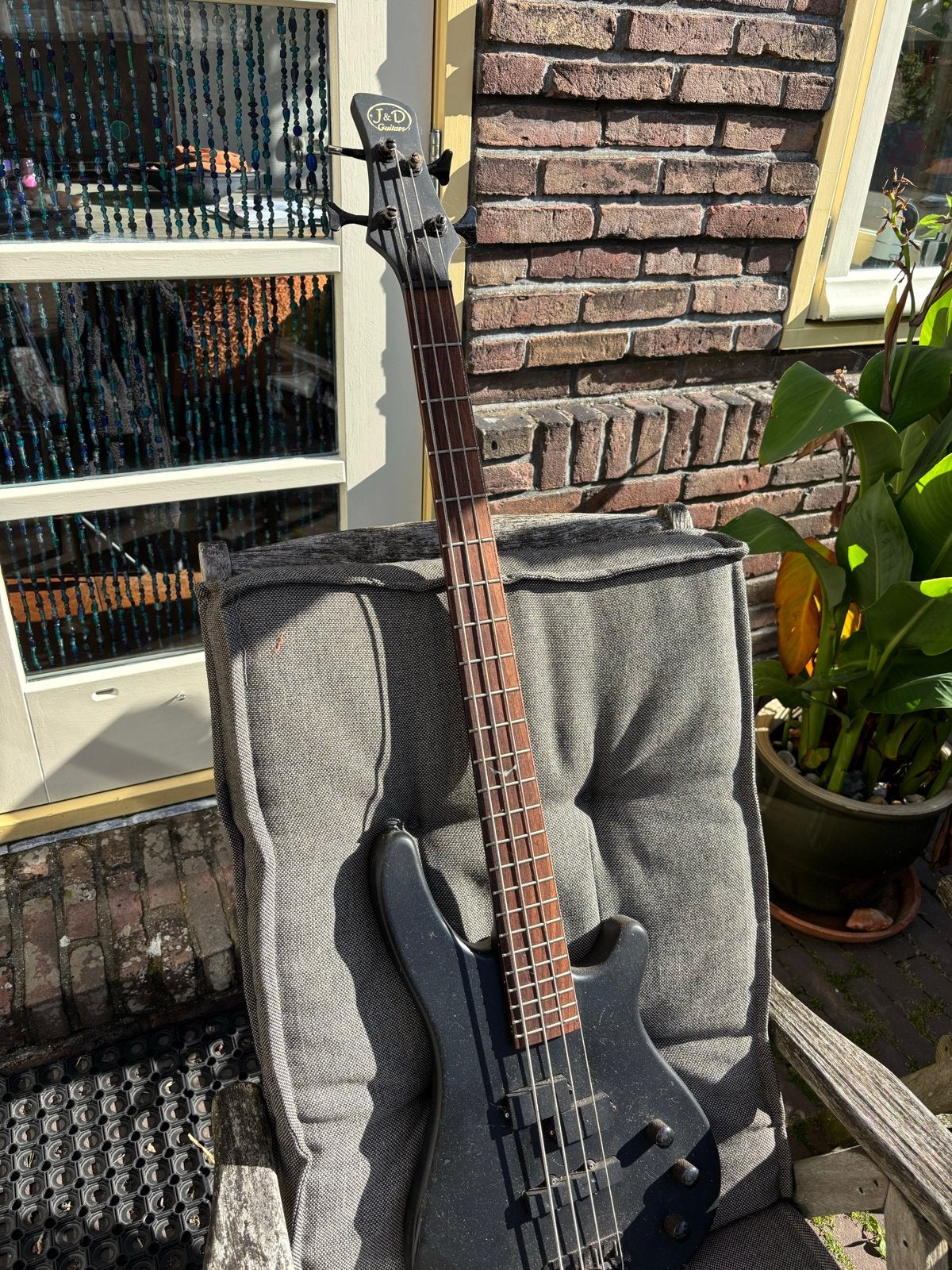 J&D Guitars 4-snarige elektrische basgitaar, Ophalen, Gebruikt, Elektrisch, 6-snarig