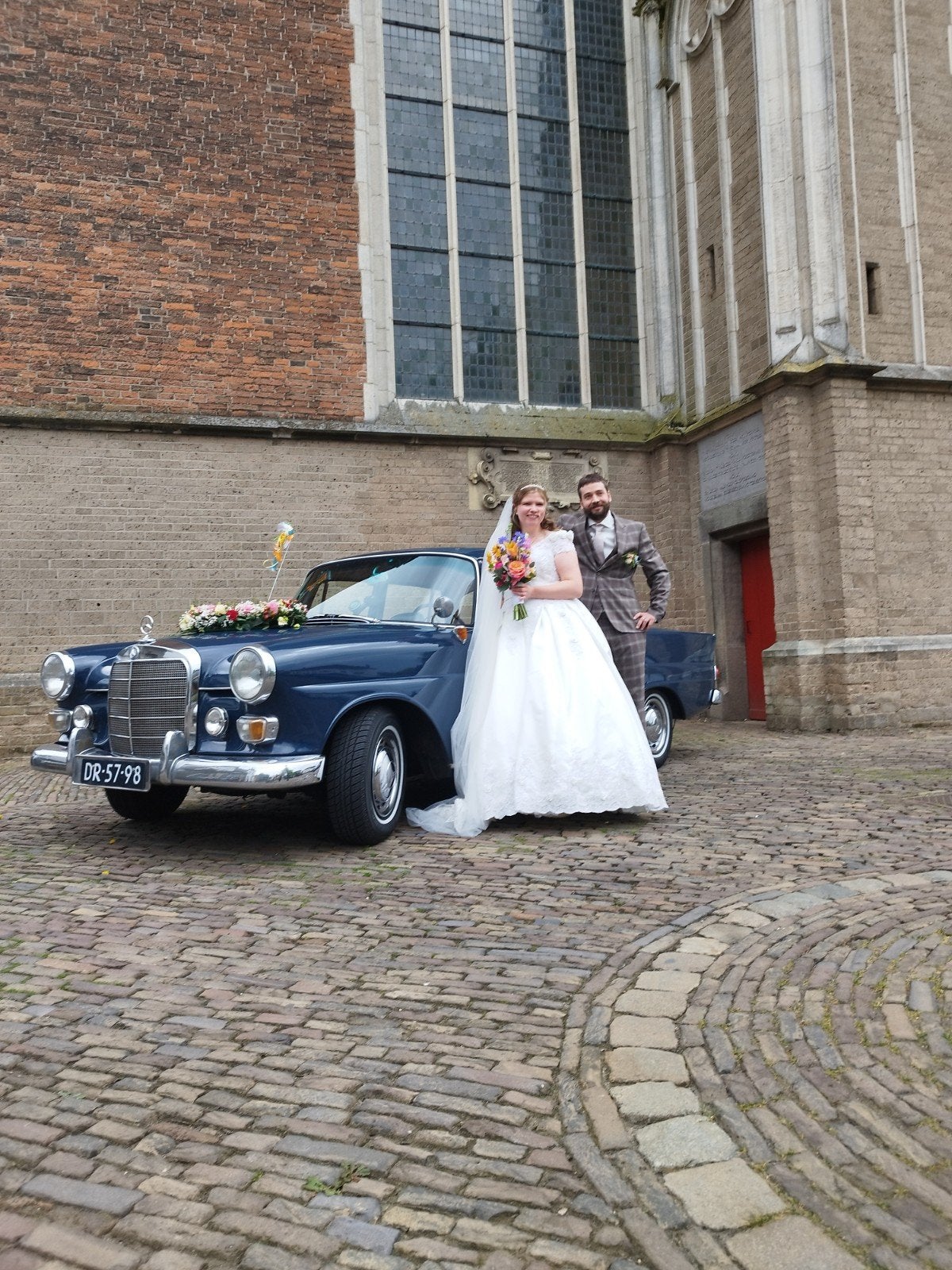 Klassieke Trouwauto Mercedes Heckflosse uit 1963 te huur, Trouwauto