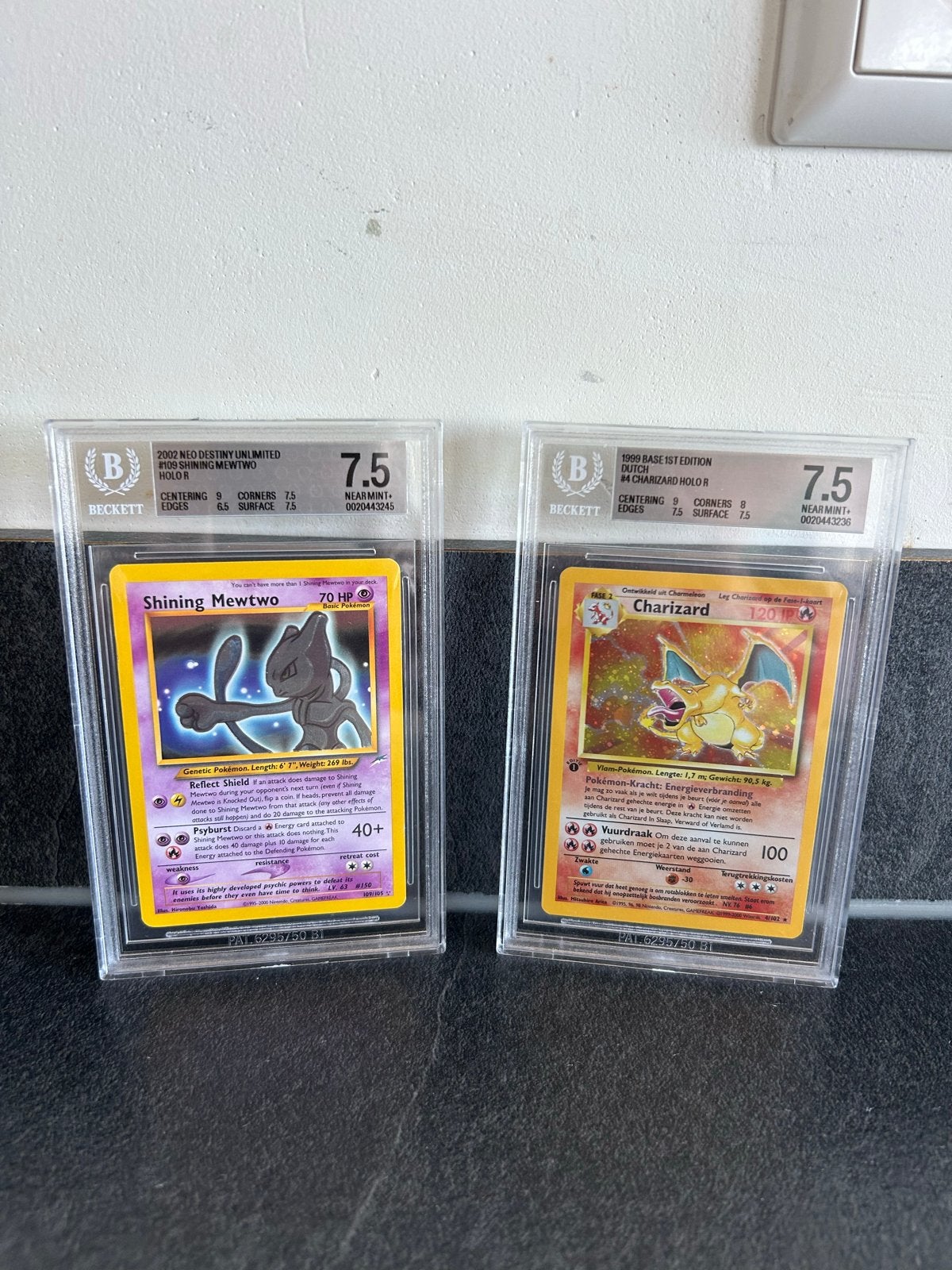 Shining Mewtwo & Charizard 1st edition dutch BGS 7.5, Ophalen, Zo goed als nieuw, Losse kaart