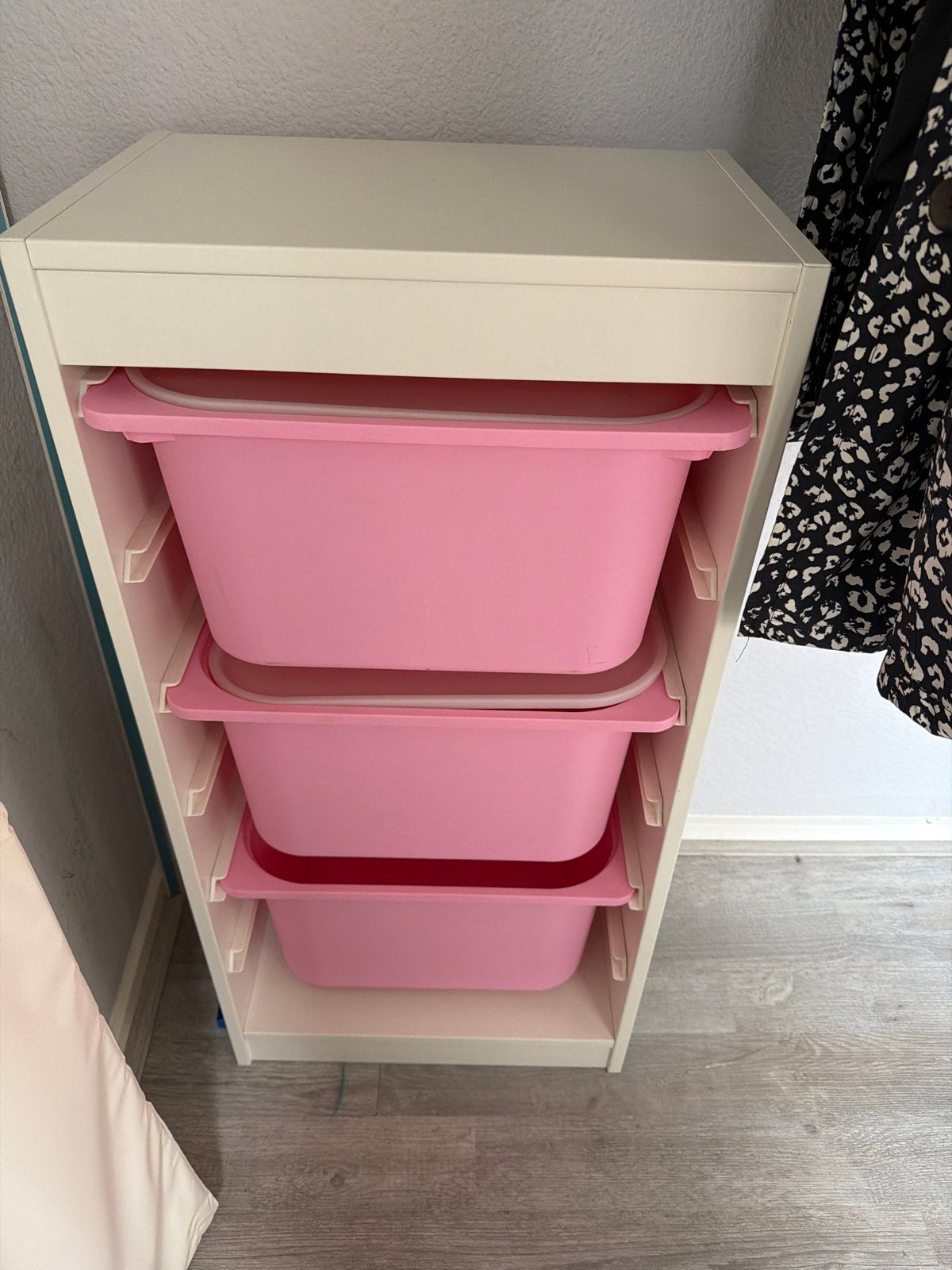 IKEA Trofast opbergkast met roze bakken, Ophalen, Gebruikt, Minder dan 50 cm, 90 tot 105 cm