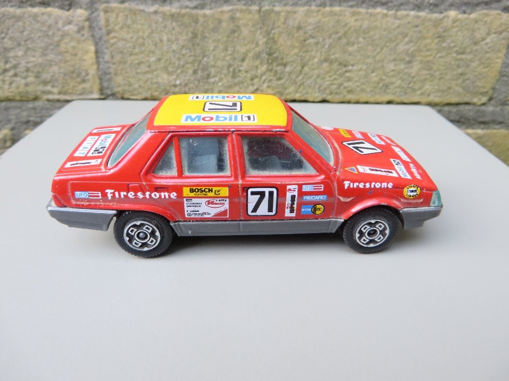 Burago Fiat Regata rood ABARTH, Ophalen of Verzenden, Gebruikt, Auto, Overige merken