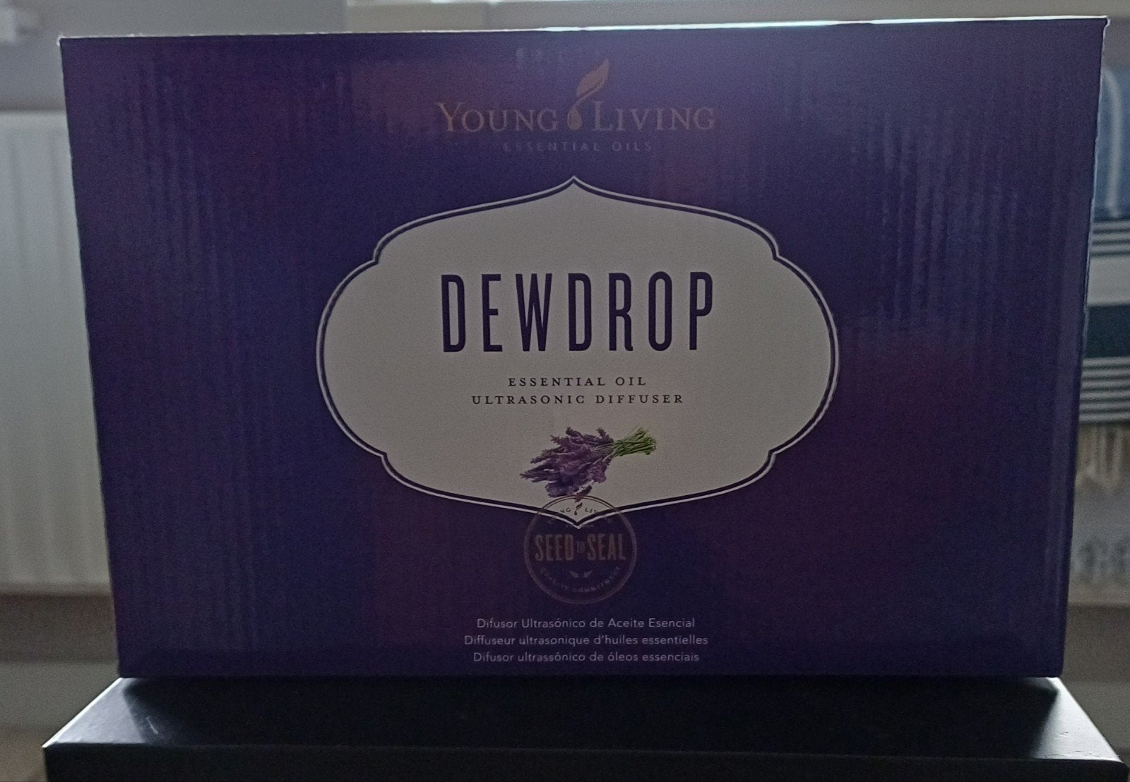 Young Living Dewdrop Essentiële Olie Diffuser, Huis en Inrichting, Ophalen, Nieuw, Kunststof, Modern