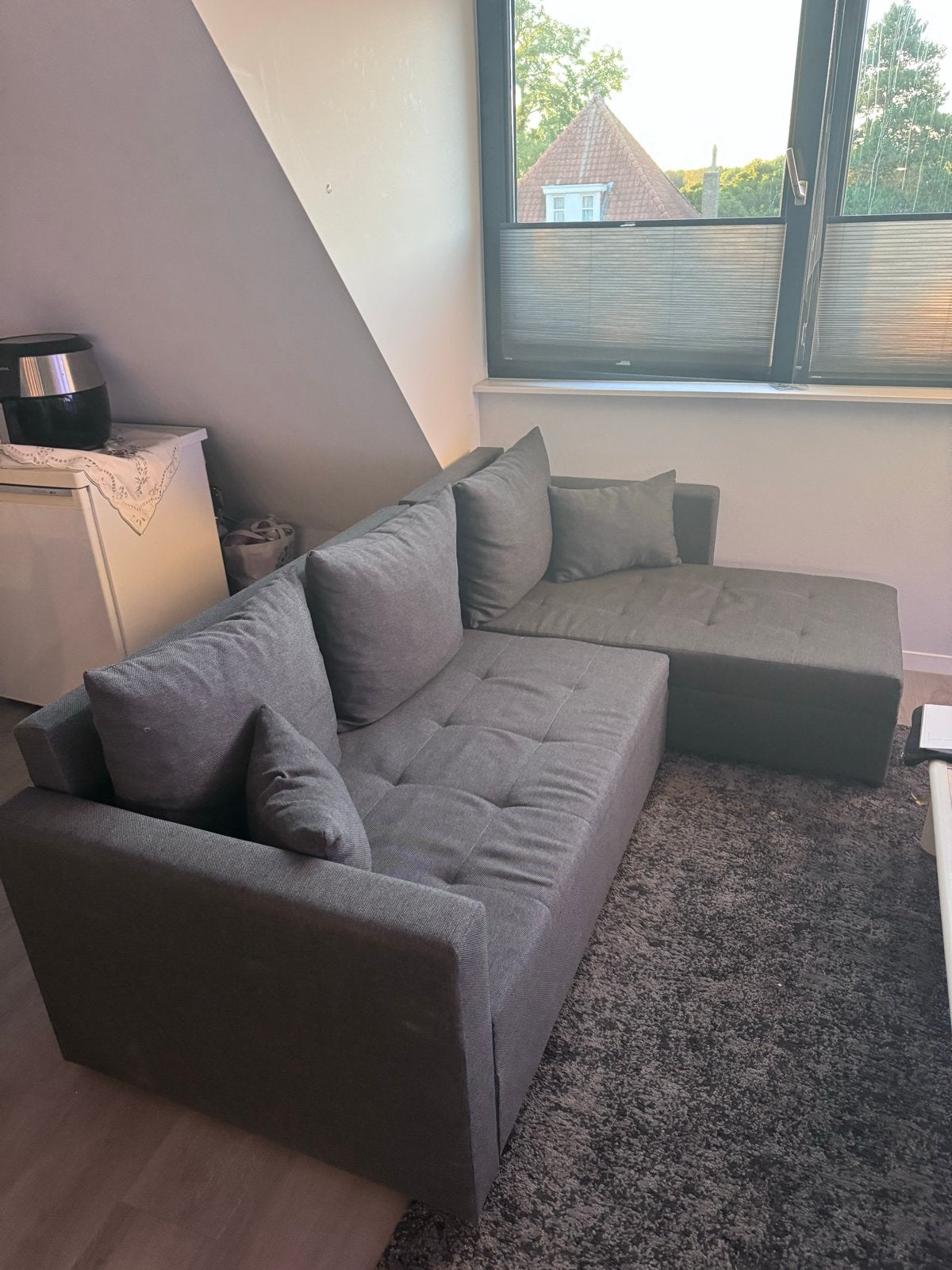 Complete inboedel: slaapbank, kledingkast, tv-meubel, salont, Ophalen