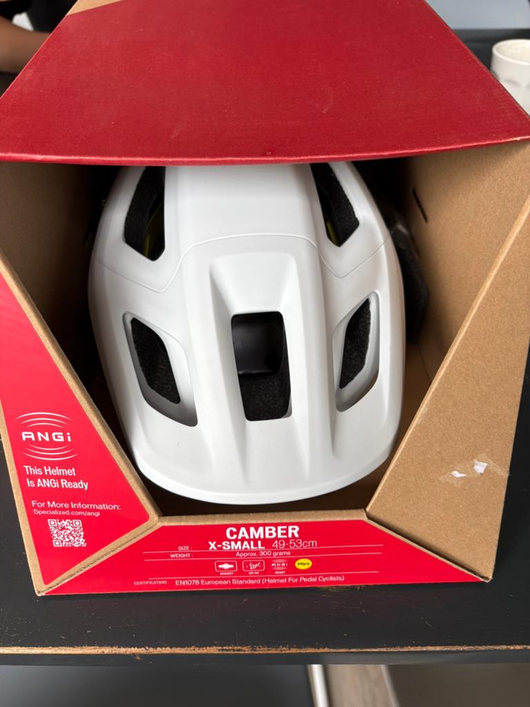 Nieuwe Specialized Camber MIPS fietshelm - XS (49-53 cm), Fietsen en Brommers, Ophalen of Verzenden, Nieuw, XS, Jongen of Meisje