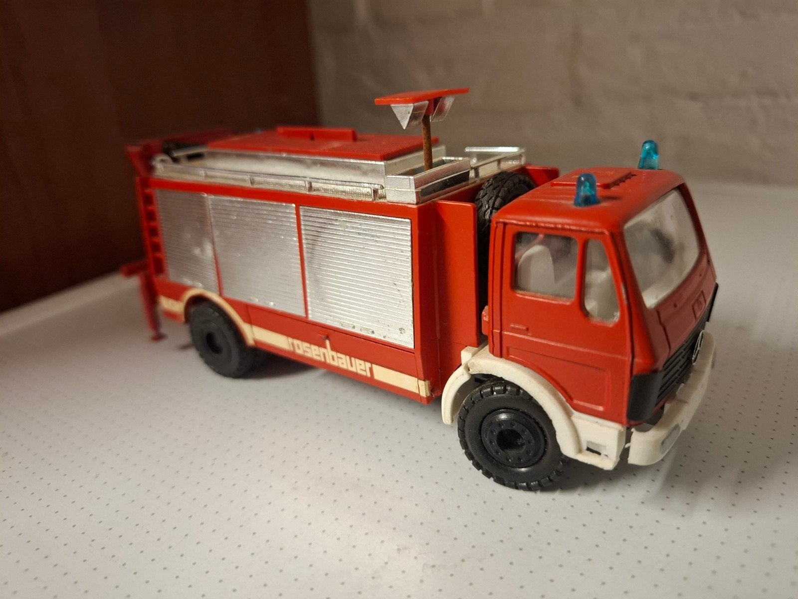 Mercedes Benz Rosenbauer  Conrad, Hobby en Vrije tijd, Modelauto's | 1:50, Ophalen of Verzenden, Zo goed als nieuw, Bus of Vrachtwagen
