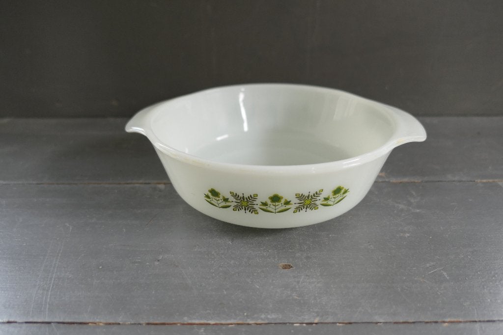Vintage Anchor Hocking fire king 437 schaal wit met groen, Verzenden, Overige stijlen, Glas, Schaal of Schalen