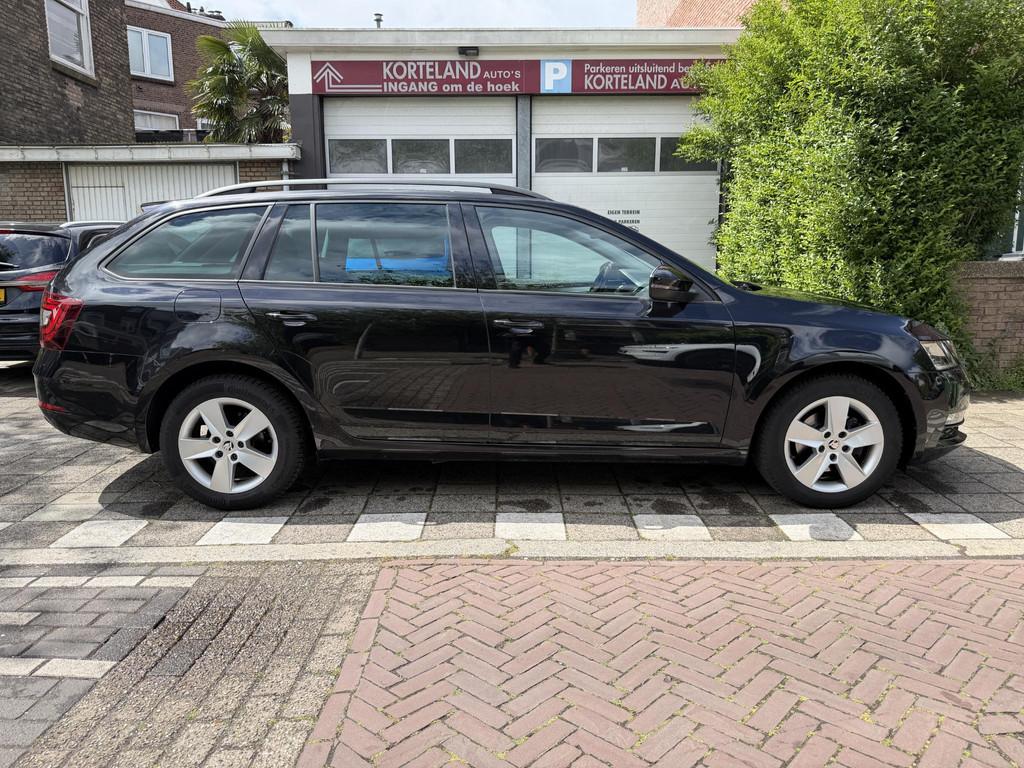 Skoda Octavia Combi 1.0 TSI Greentech Style Business Apple C, Auto's, Stof, Met garantie (alle), 116 pk, 630 kg