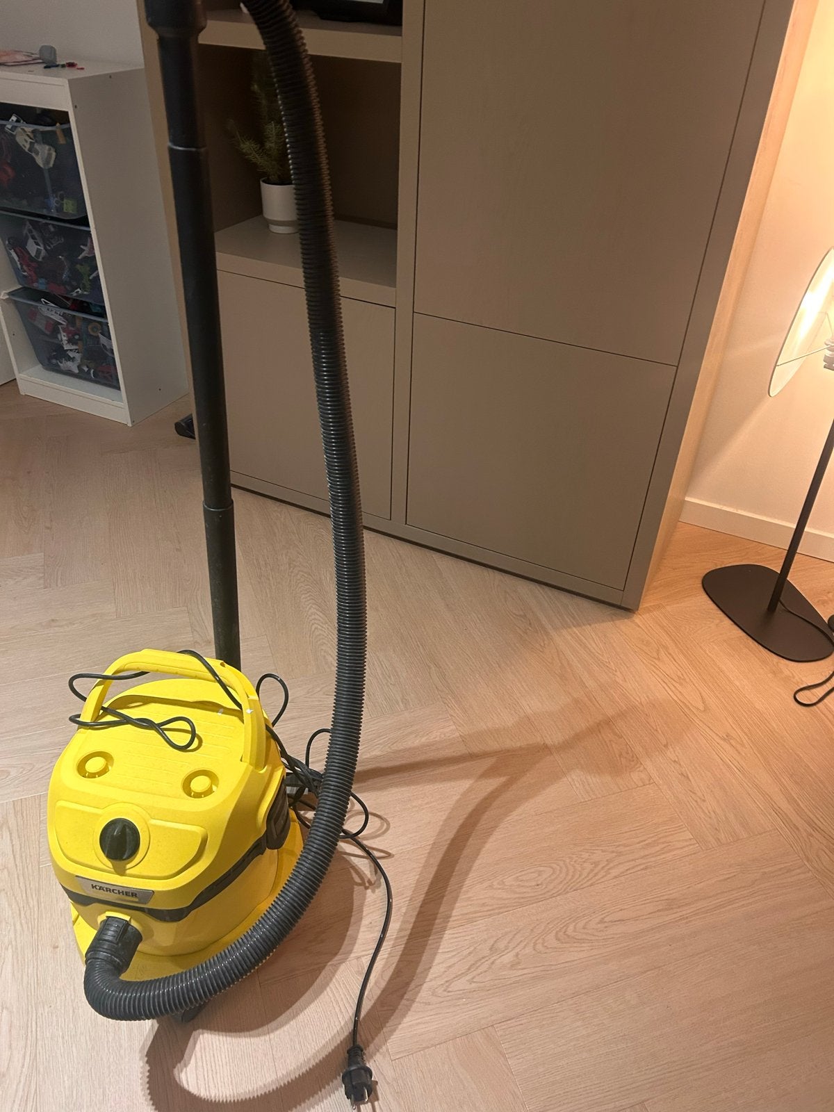 Kärcher WD2 Plus Nat- en Droogzuiger, Ophalen, Gebruikt, Kärcher, Waterstofzuiger