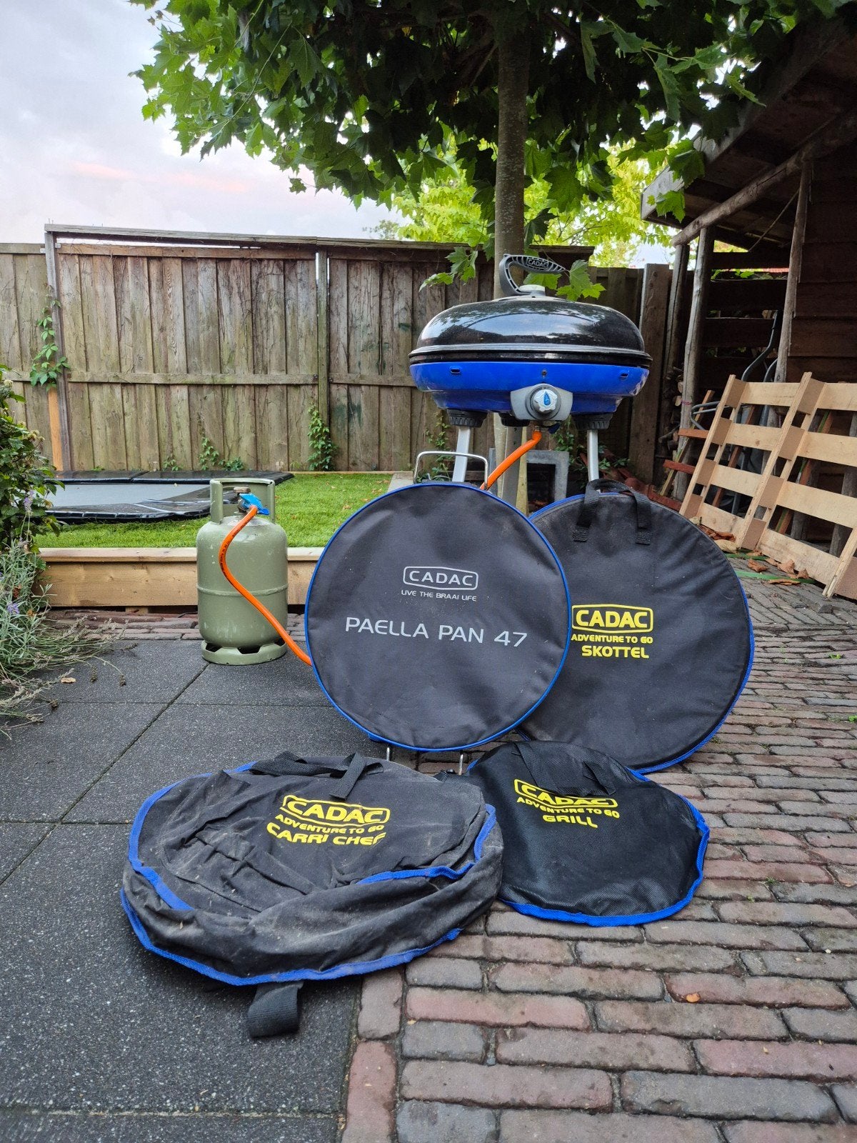 Cadac Carri Chef BBQ met diverse accessoires en gasfles, Tuin en Terras, Ophalen, Gebruikt, Cadac carri chef