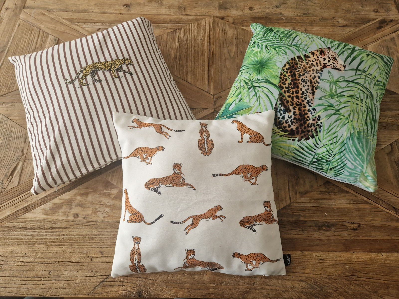 3 tijger dierenprint sierkussen / woonkussens, Ophalen of Verzenden, Zo goed als nieuw, Vierkant