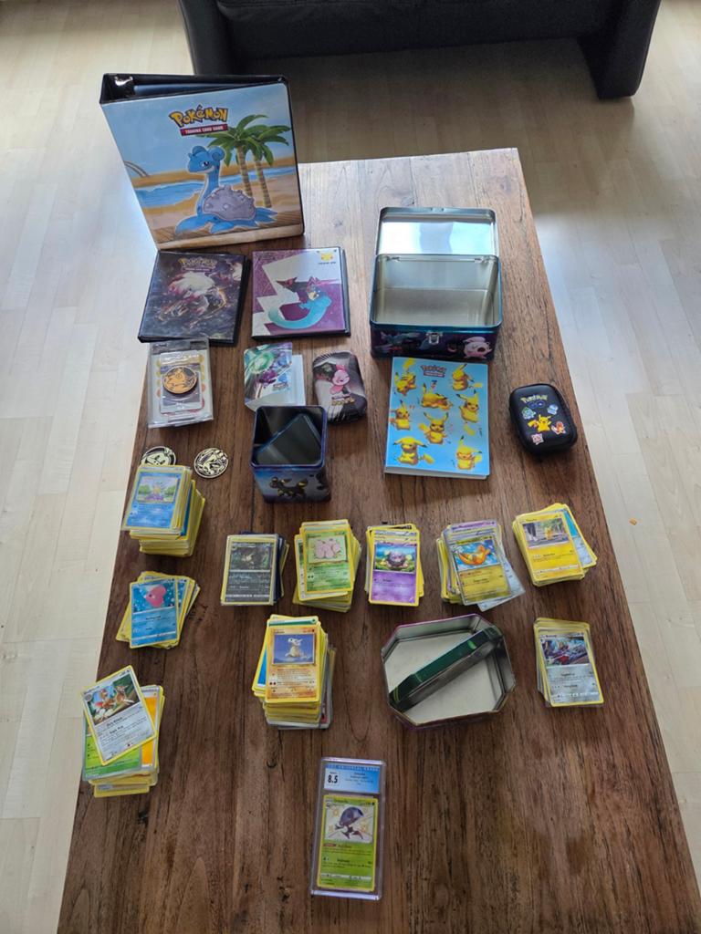 Grote Pokémon Kaartencollectie met Graded Kaart, Ophalen of Verzenden, Gebruikt, Meerdere kaarten
