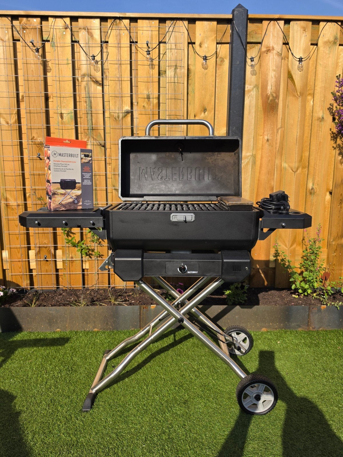 Masterbuilt Draagbare Houtskoolbarbecue & Rookoven + Hoes, Ophalen, Gebruikt, Masterbuilt