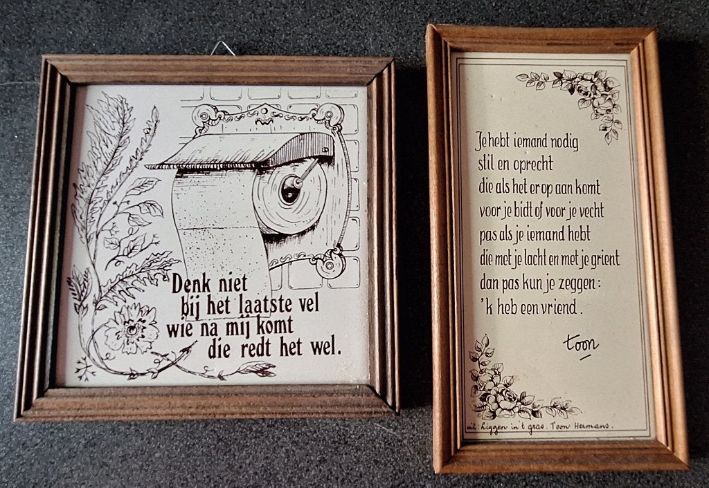 Te koop: Tegeltjeswijsheid en gedichtje Toon Hermans, Overige typen, Steen/keramiek, Ingelijst, Ophalen of Verzenden