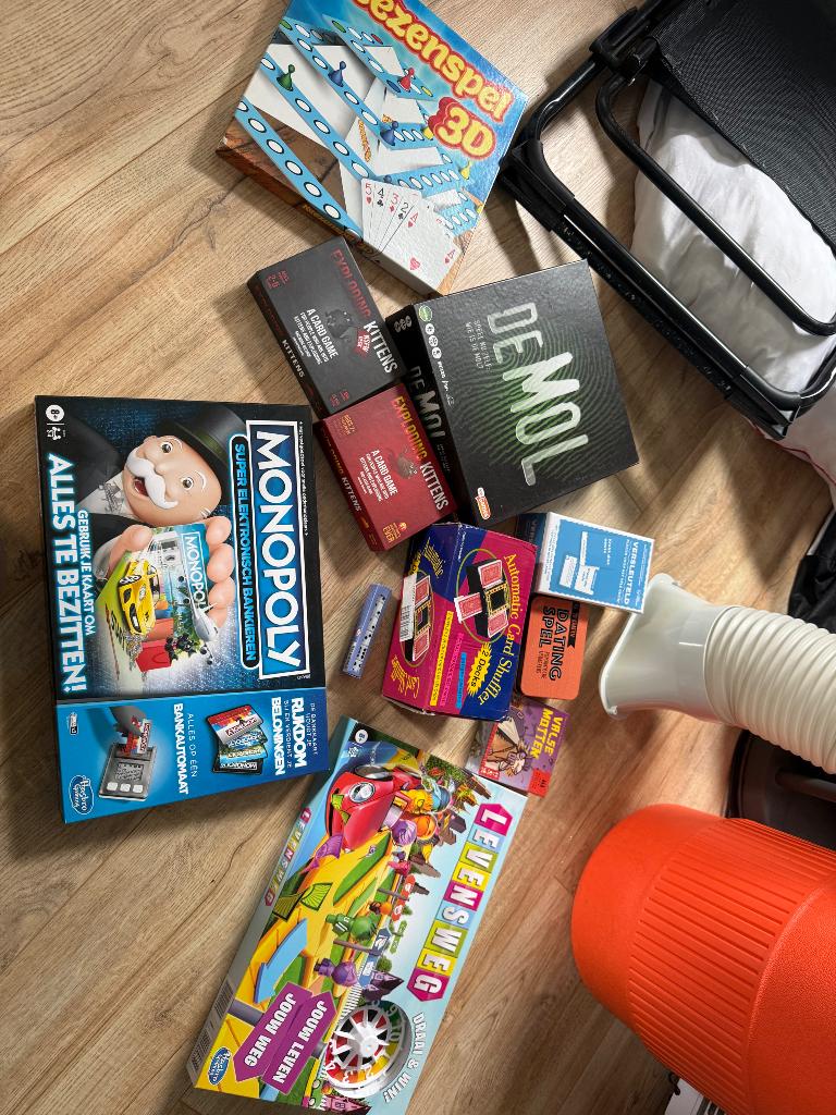 Spellen, Ophalen, Zo goed als nieuw