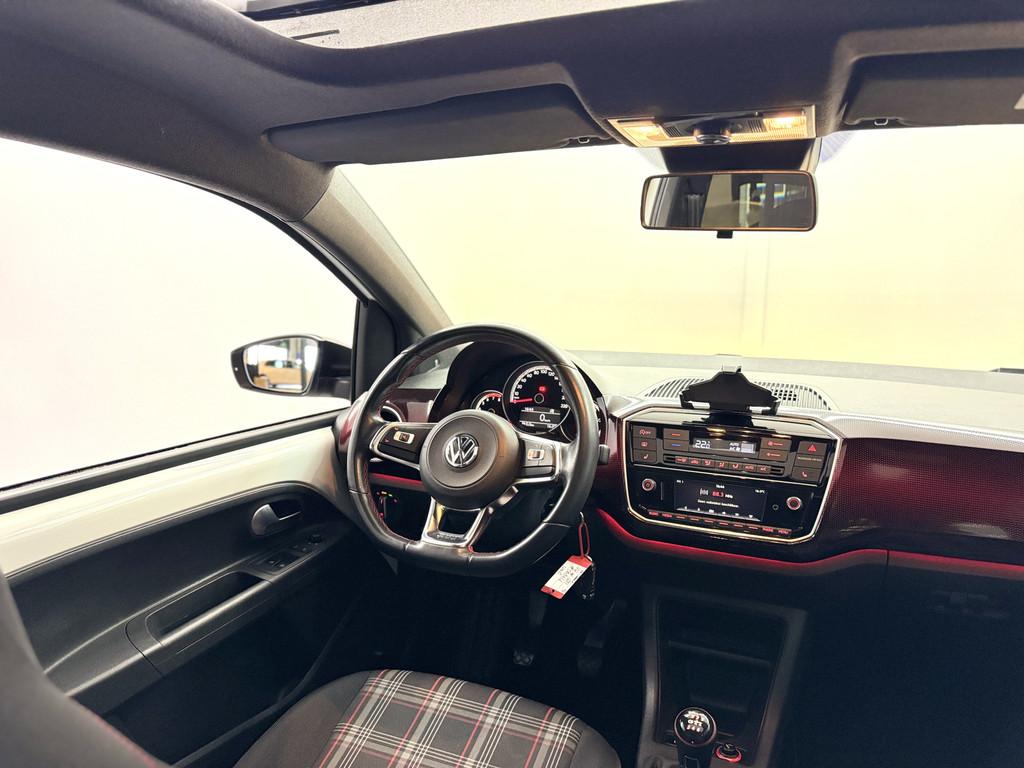 Volkswagen up! 1.0 TSI GTI / Pano / Beats / Camera / Clima, Stof, Gebruikt, 4 stoelen, Wit