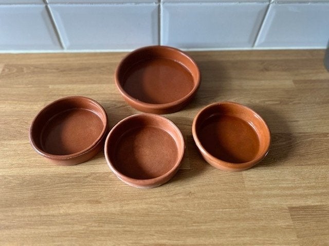 P49-set van 1 grote en 2 kleine tapasschaaltjes doorsnede 16, Ophalen of Verzenden, Gebruikt, Glas, Overige stijlen