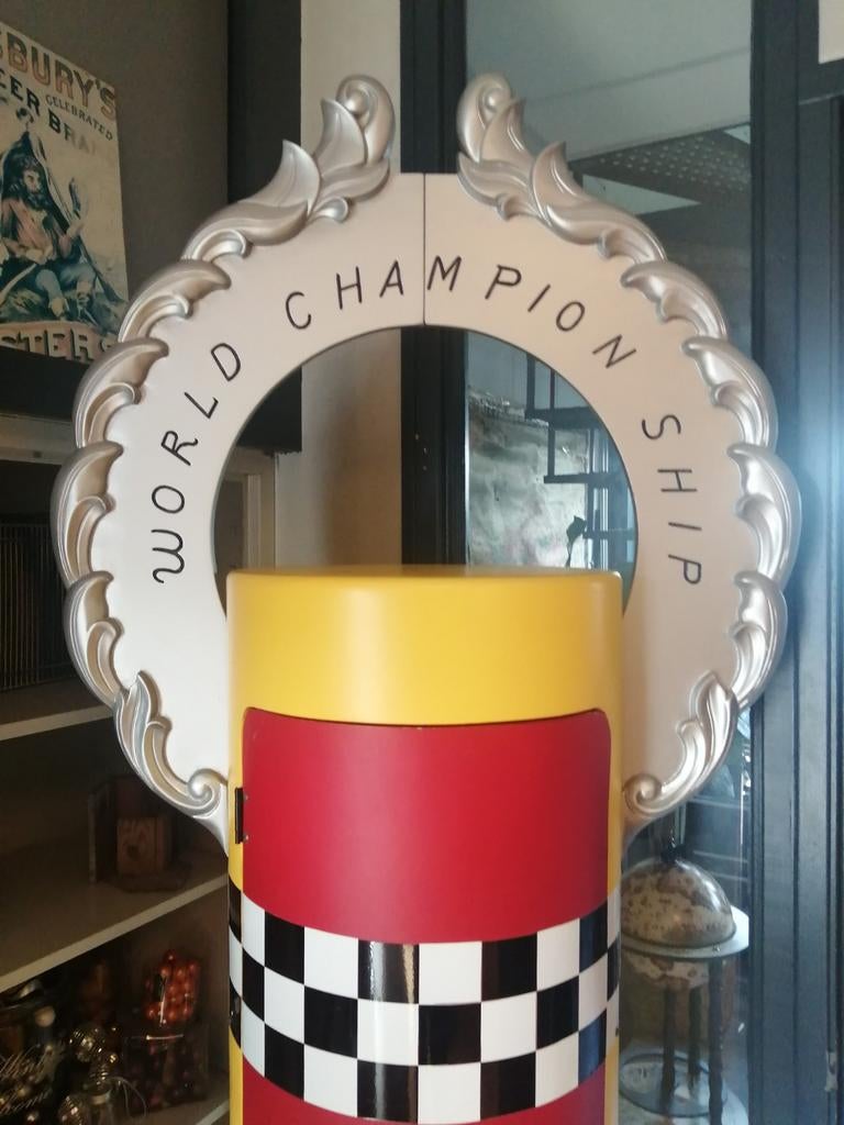 XXL FORMULE 1 F1 WINKEL DISPLAY VITRINE KAST 210 CM HOOG!!!, Antiek en Kunst, Ophalen